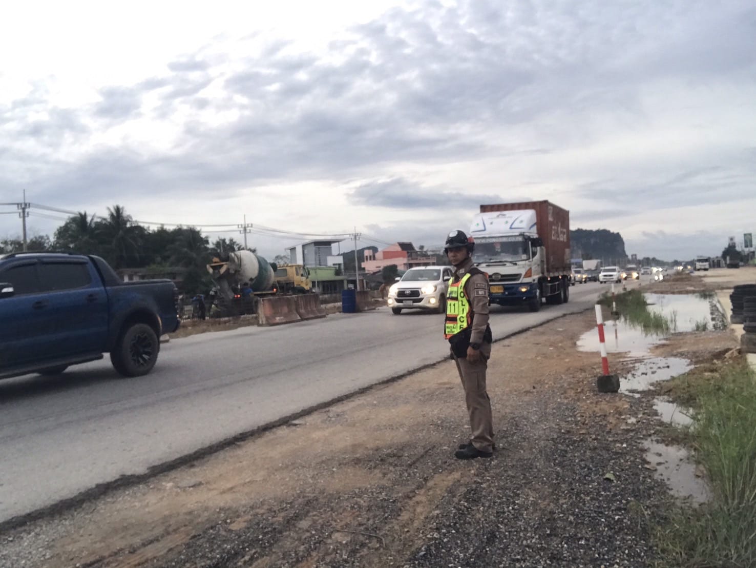 ตรวจสภาพการจราจร ช่วงก่อสร้างสะพานข้ามแยกคูหา