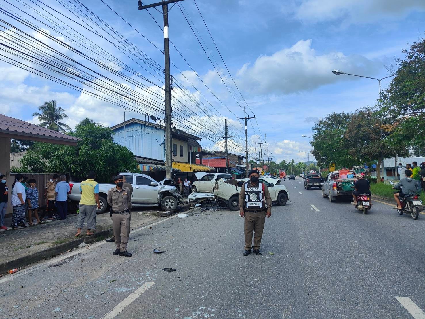 ..อุบัติเหตุ 4คันซ้อน..