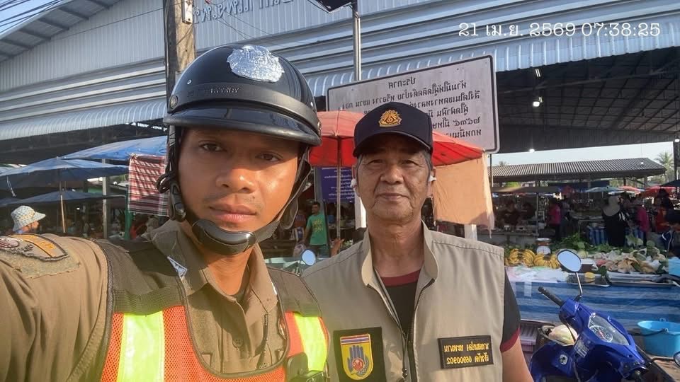 งานจราจร อำนวยความสะดวกการจราจร ตลาดเทศบาลกำแพงเพชร และเพื่อป้องกันเหตุ