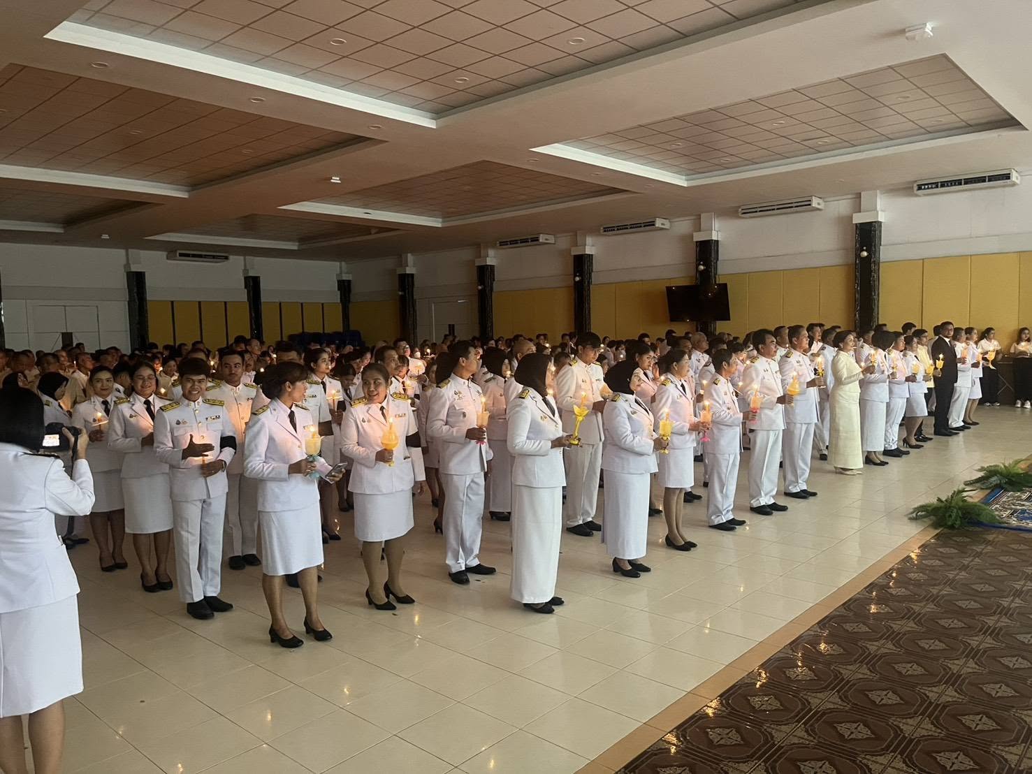 711389576_1441792921321833_1308987945628564281_n ร่วมกิจกรรมพิธีถวายราชสักการะวางพานพุ่ม และ พิธีจุดเทียนถวายพระพรชัยมงคล เนื่องในโอกาสพระราชพิธีมหามงคลเฉลิมพระชนพรรษา 4 รอบ สมเด็จพระนางเจ้าฯ พระบรมราชินี