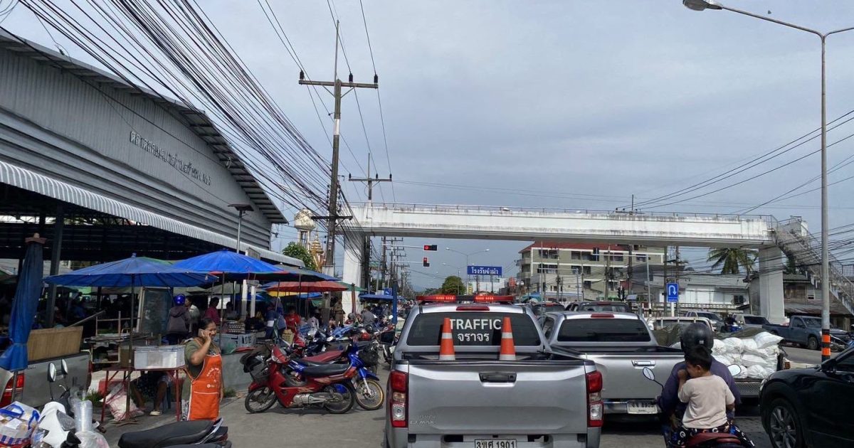 718495798_1302945068620412_3290553749134943884_n-1200x630 อำนวยความสะดวกการจราจร และป้องกันเหตุ หน้าตลาดนัดเทศบาลกำแพงเพชร