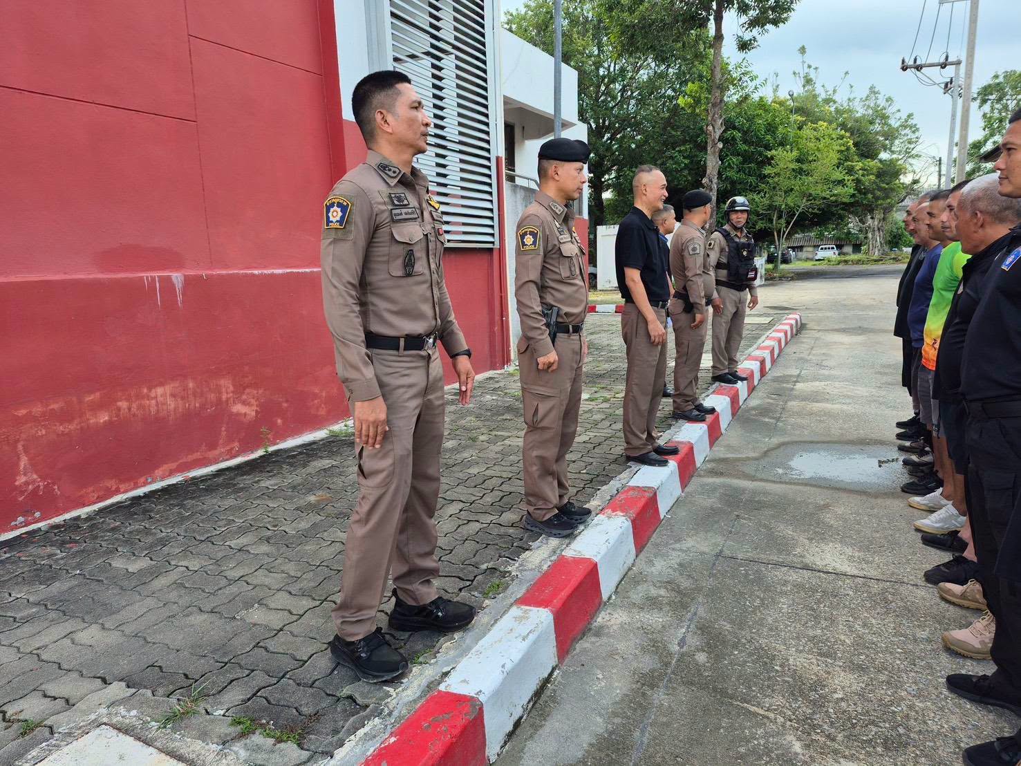 725634172_1012728064637468_8183324344946947554_n สภ.รัตภูมิ เรียกแถวพัฒนาพื้นที่ ปรับปรุงภูมิทัศน์ บริเวณโดยรอบอาคารสถานี หน้าสถานี ห้องทำงาน
