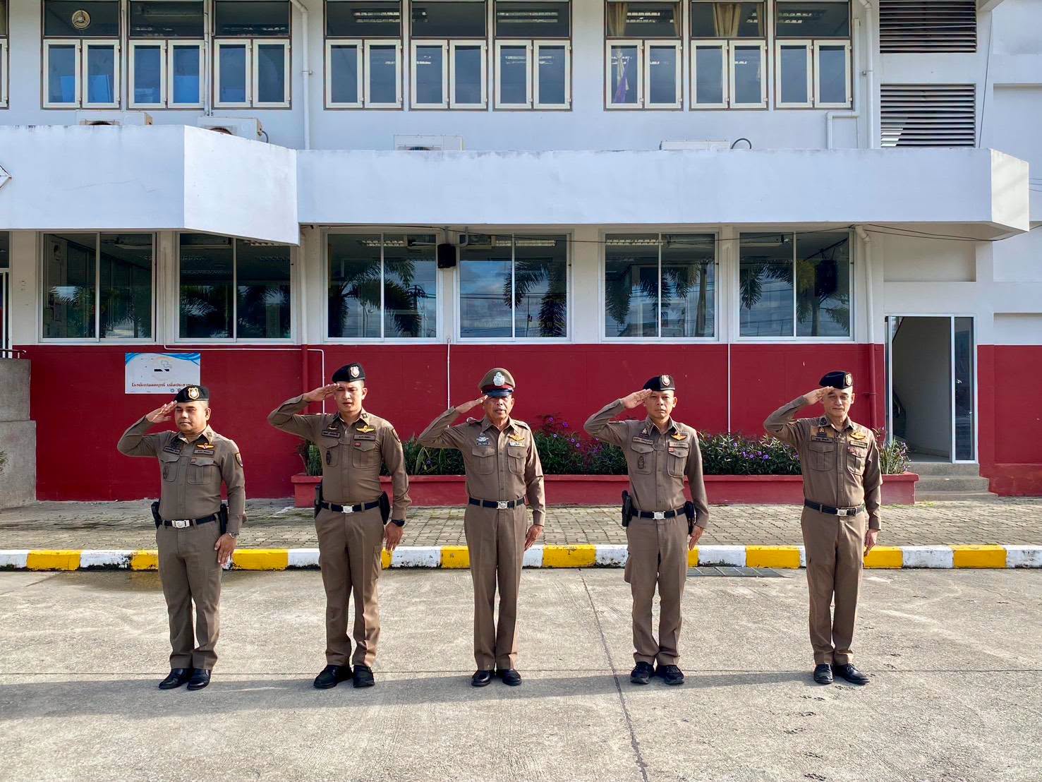 733642244_2134900077086078_1416600084805243486_n ผกก.สภ.รัตภูมิ ร่วมลงแถวเคารพธงชาติประจำสัปดาห์ กล่าวบทปลงใจ อุดมคติตำรวจ และวิสัยทัศน์ ผบ.ตร.