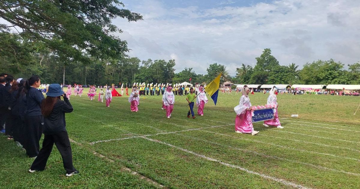 734488841_1782712406420207_5821108482215751560_n-1200x630 สวป.(ชส.)ฯ ร่วมเป็นเกียรติในการแข่งขันกรีฑานักเรียนเครือข่ายสถานศึกษากำแพงเพชร ณ สนามโรงเรียนวัดทุ่งคา