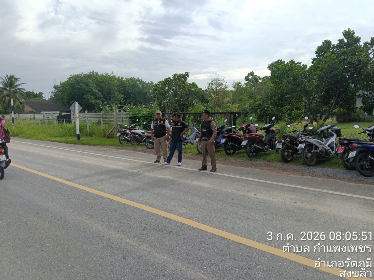 735877645_2149535679162478_8287529832175242418_n สายตรวจทุ่งคา ร่วม อปพร.เทศบาลเมืองกำแพงเพชร อำนวยความสะดวกการจราจร ขบวนพาเหรดนักกีฬาากลุ่มเครือข่ายตำบลกำแพงเพชร คณะครูและนักเรียน โรงเรียนวัดทุ่งคา