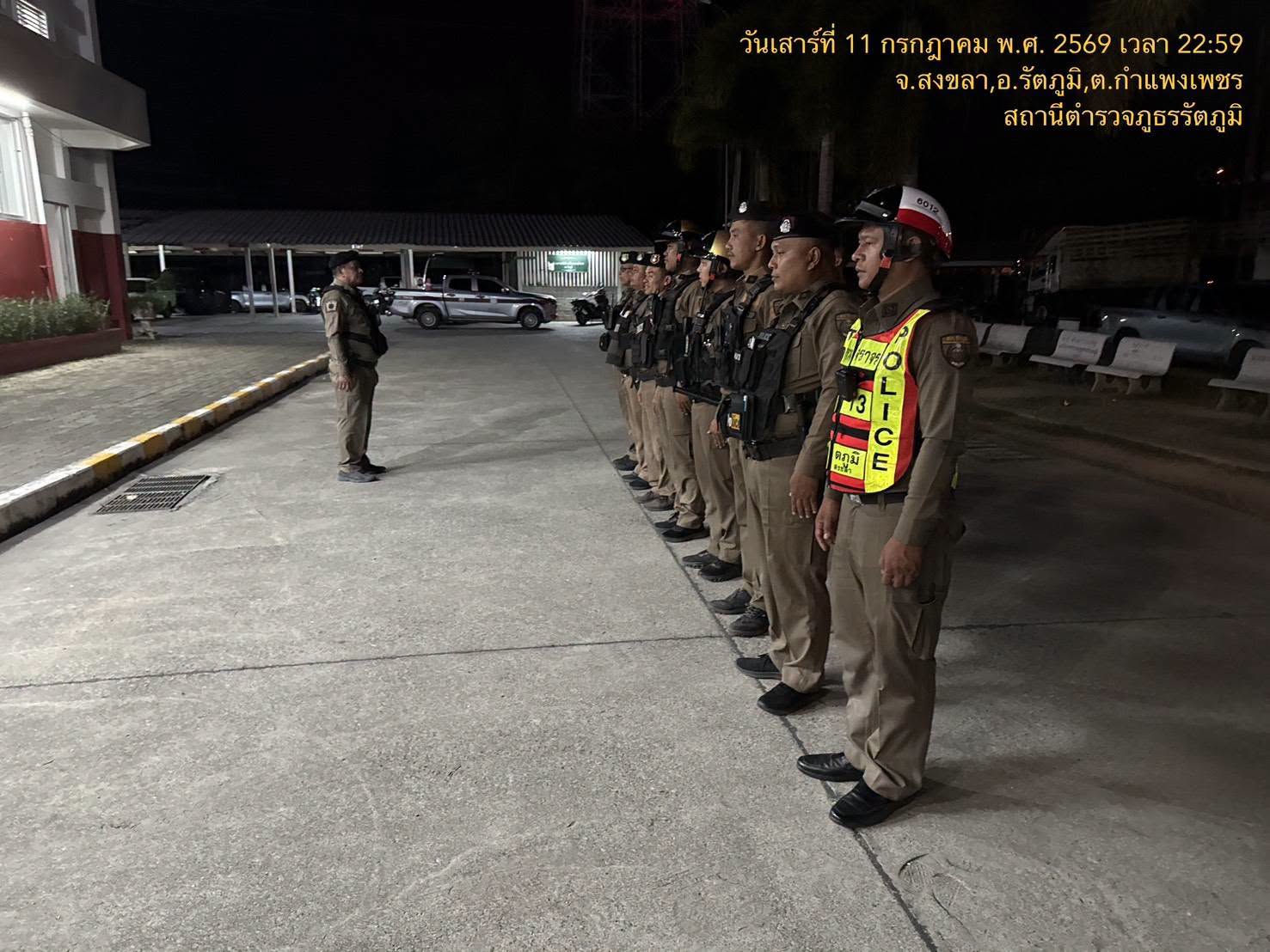 742331002_1699559681332817_1529936447345786804_n ปล่อยแถวตั้งจุดตรวจจุดสกัดเพื่อป้องกันการรวมกลุ่ม และป้องกันการแข่งรถในทาง ของกลุ่ม วัยรุ่นในพื้นที่และพื้นที่ใกล้เคียง