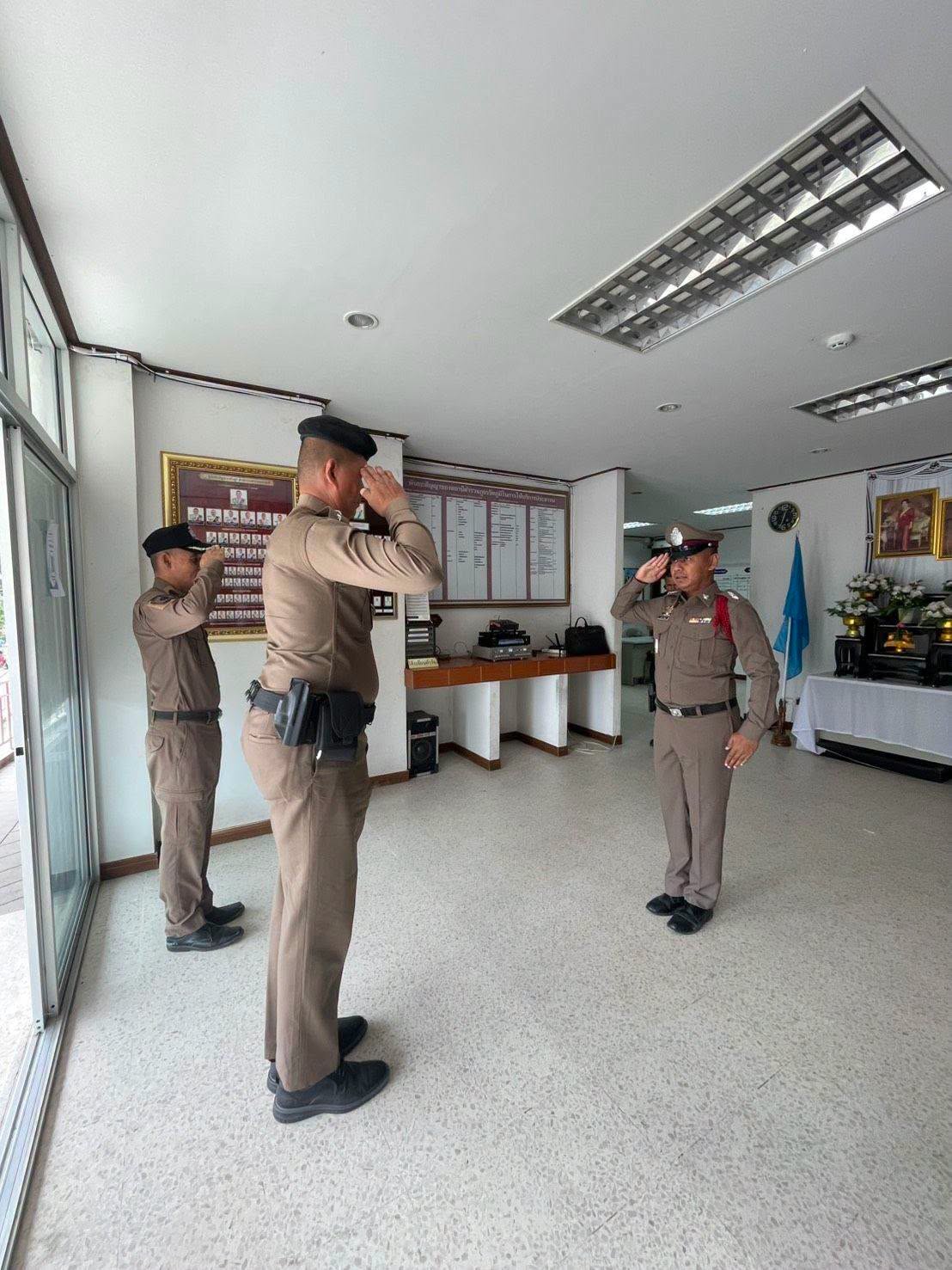 746629962_27757193157301636_3287654253244510934_n รอง ผบก.ภ.จว.สงขลา ตรวจเยี่ยม สภ.รัตภูมิ โดยมี ผกก.สภ.รัตภูมิ พร้อมหัวหน้าส่วนงานต่างๆ ร่วมให้การต้อนรับ