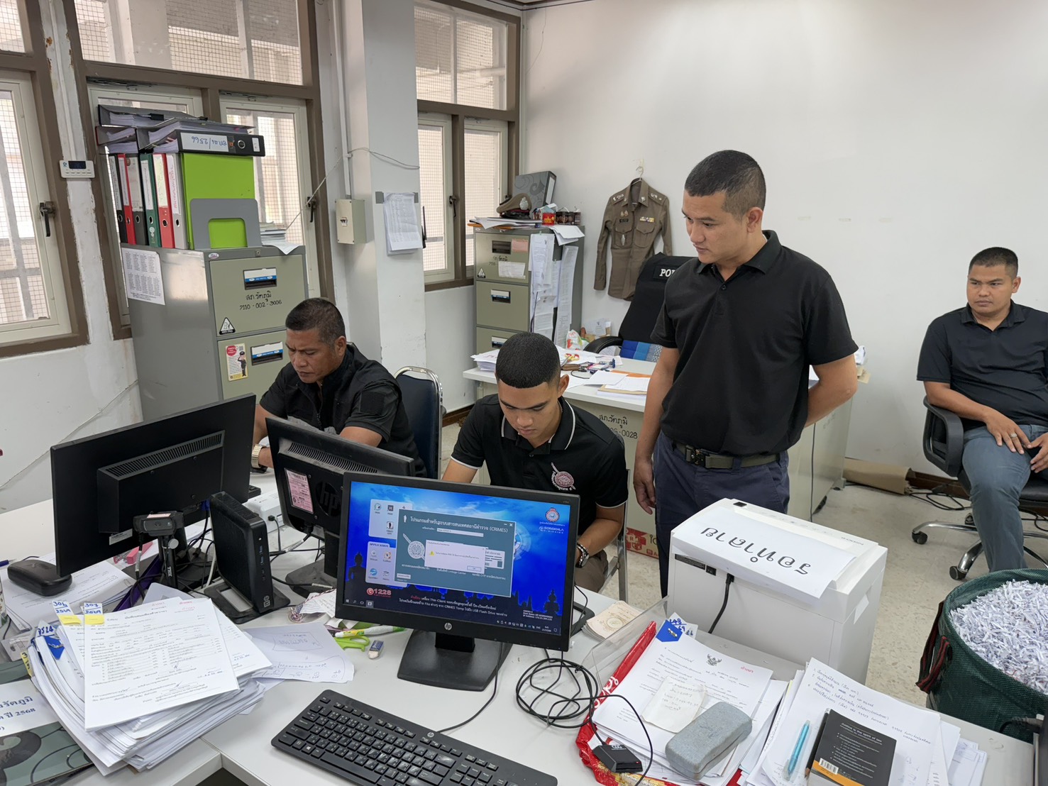 S__33464345_0 งานสอบสวน ฝึกประสบการณ์แก่นักเรียนนายสิบตำรวจงานธุรการคดี เรื่อง บค้นคดีและข้อมูลผู้ต้องหา/คืนของกลางอาวุธปืน